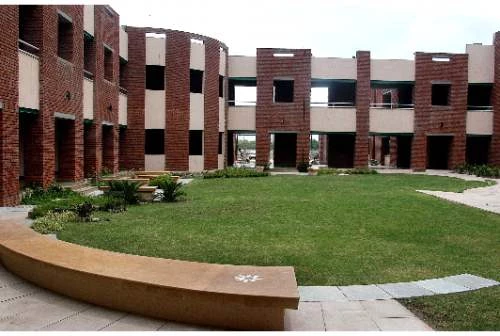 Jaipuria Institute of Management campus