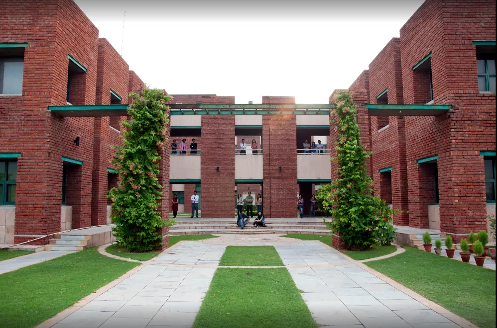 Jaipuria Institute of Management campus