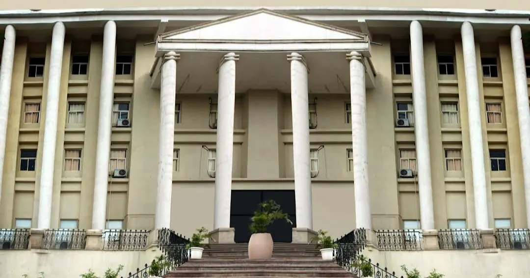 Delhi Metropolitan Education campus