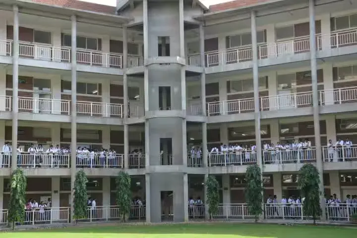 Mahatma Gandhi Mission's College Of Engineering & Technology campus