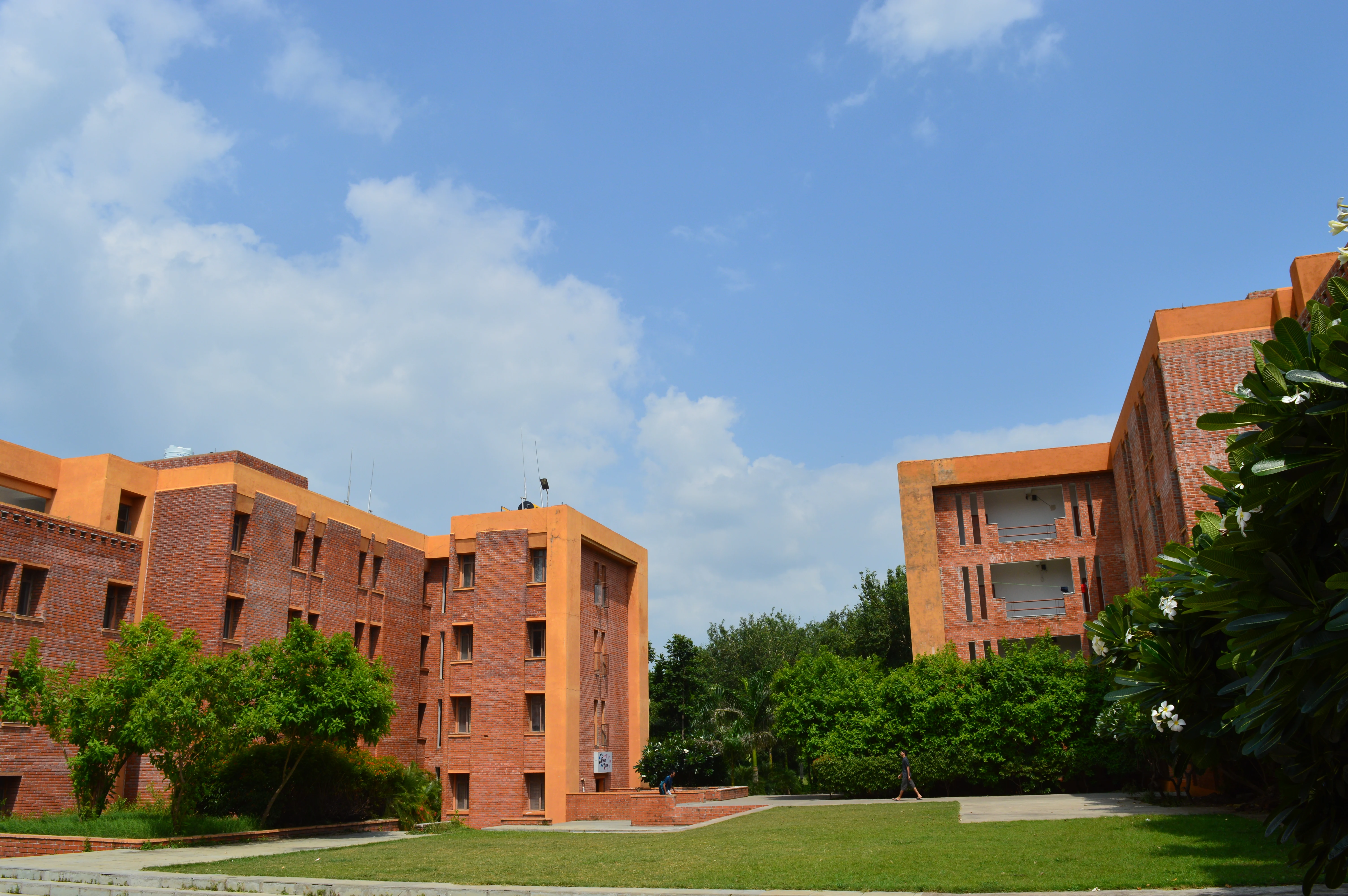 Institute of Management Technology (IMT) image