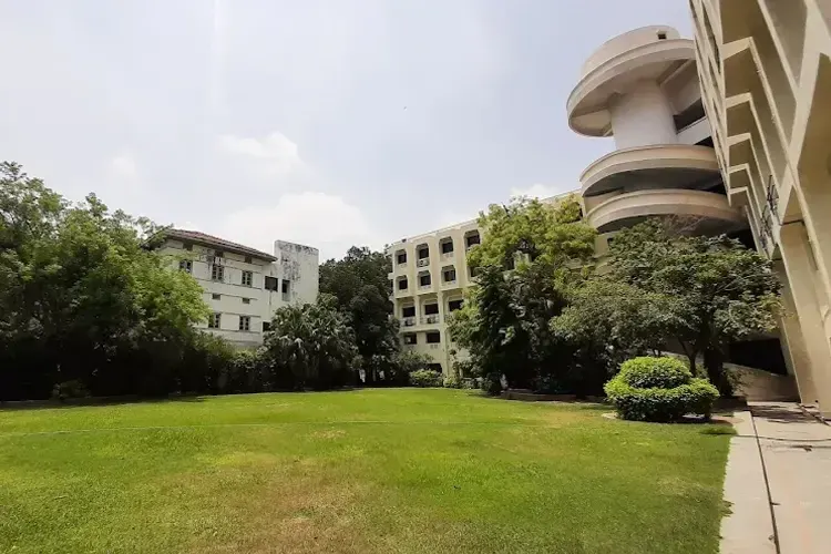 GLS University photo 1