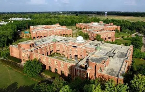 Indian Institute of Management Lucknow (Noida Campus) campus