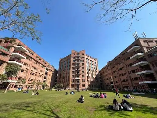Sharda University campus