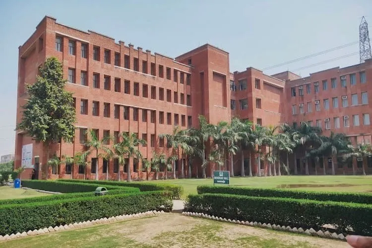Lloyd Law College campus