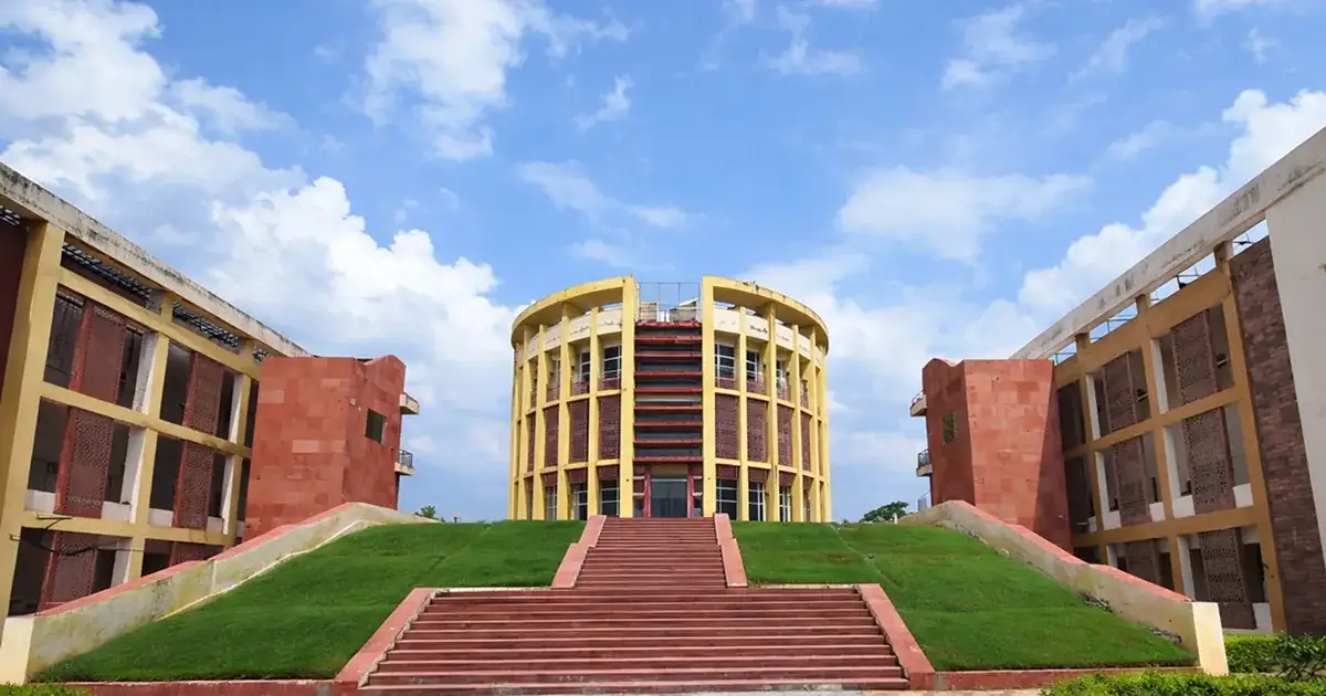JK Lakshmipat University