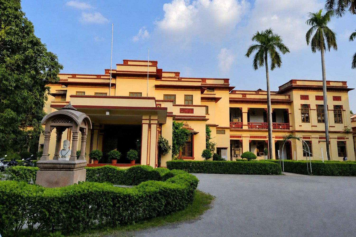 Mahila Maha Vidyalaya, BHU