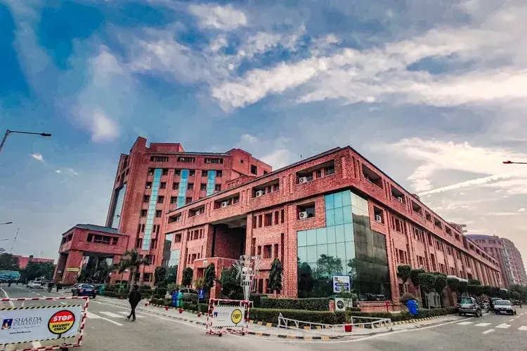 Sharda University campus
