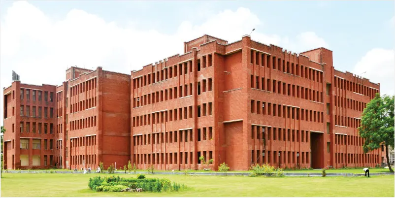 Lloyd Law College campus