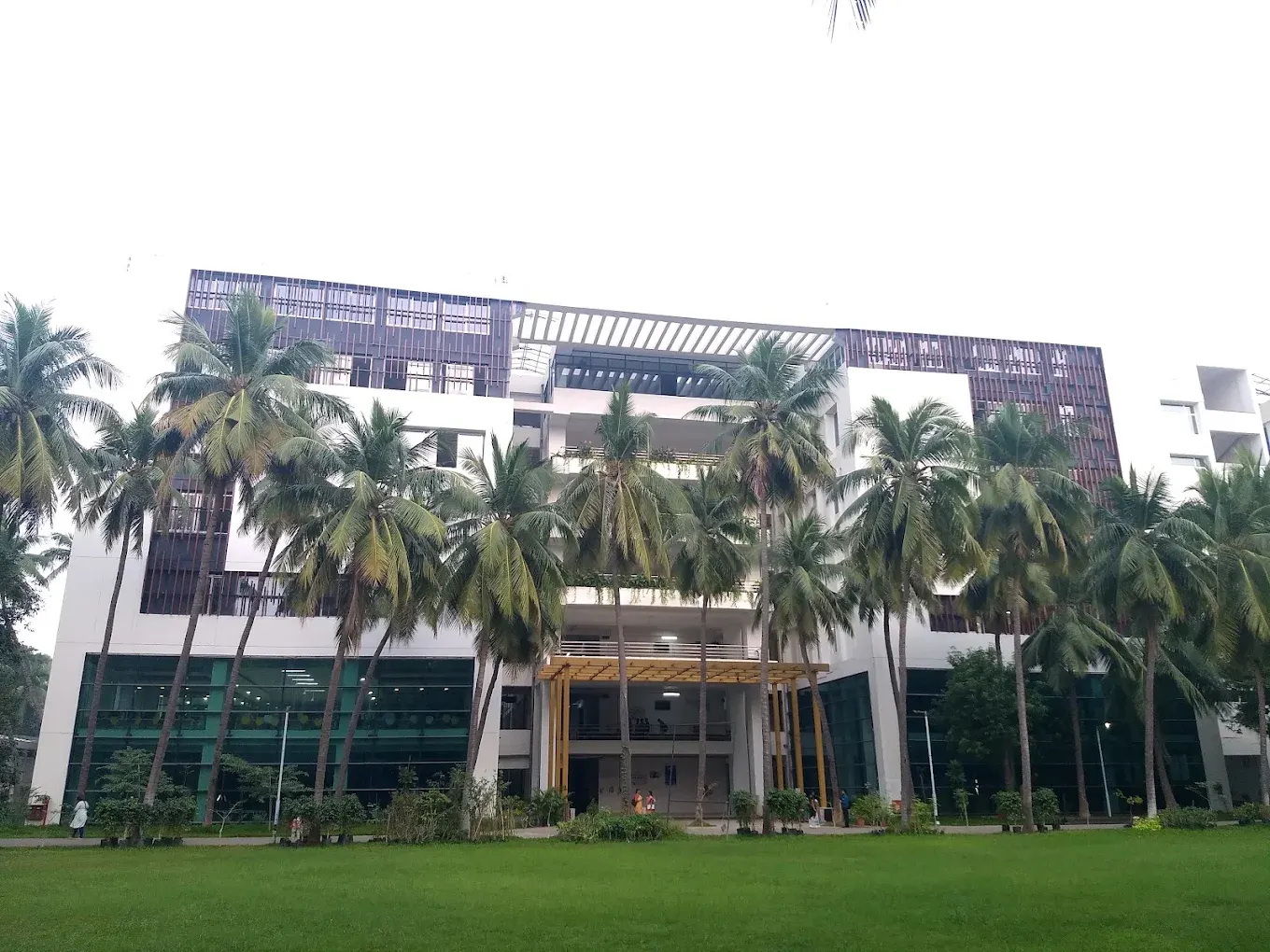 K L University (KLEF) image