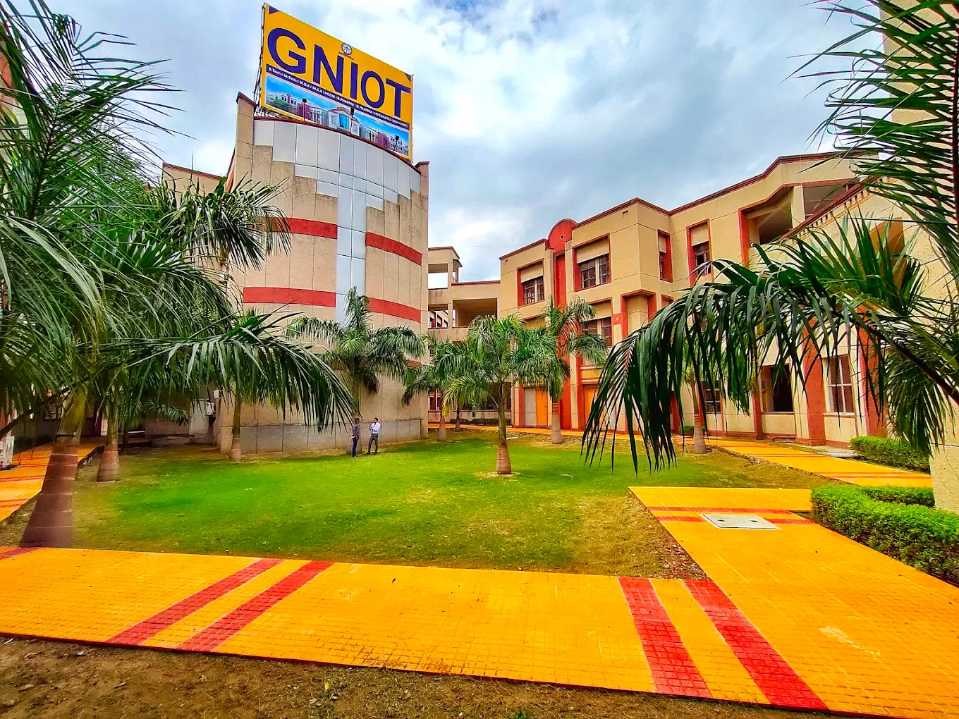 GNIOT Group of Institutions campus